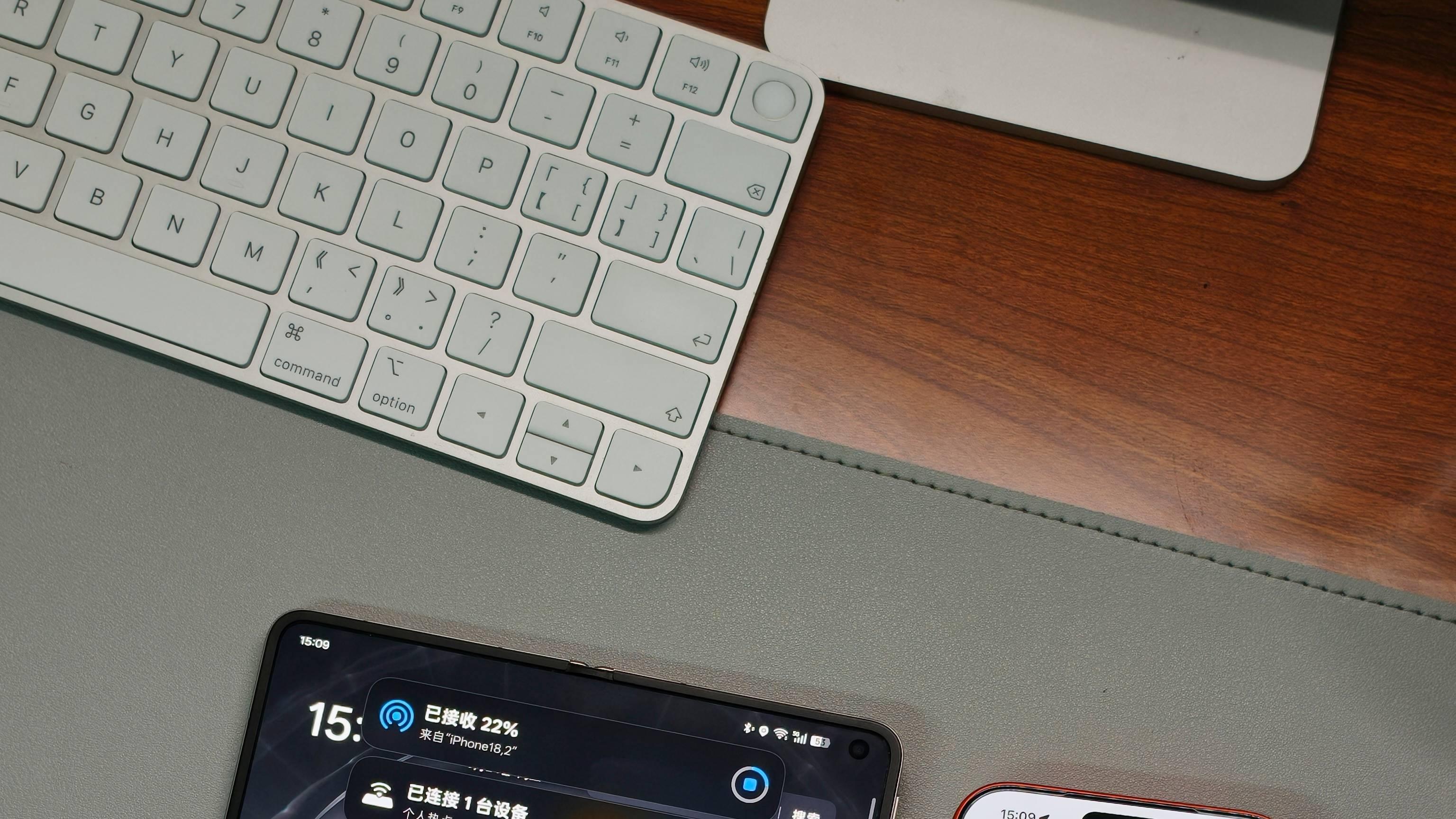 把iPhone的活都干了？这国产折叠屏这么好用吗？
