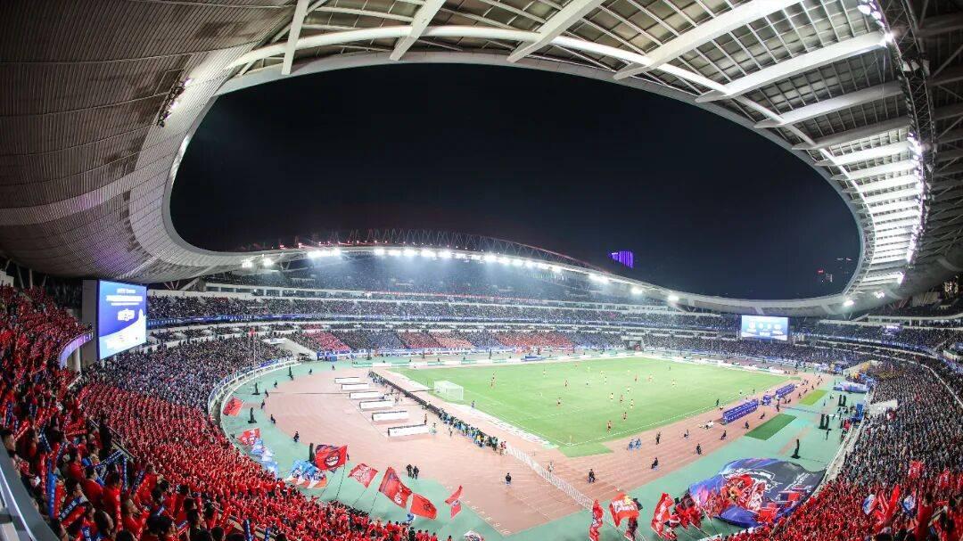 从“苏超”火爆到“东北超”启航 城市足球联赛奏响2026赛事经济“奋进曲”