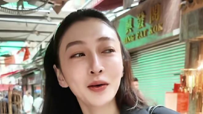 潘之琳逛香港社死！ 万元巴黎世家掉底， 大牌质量不如地摊货？