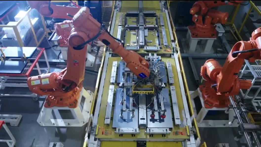 沉浸式探访“AI+智造”前沿实例！卡奥斯“灯塔全国行”青岛启幕