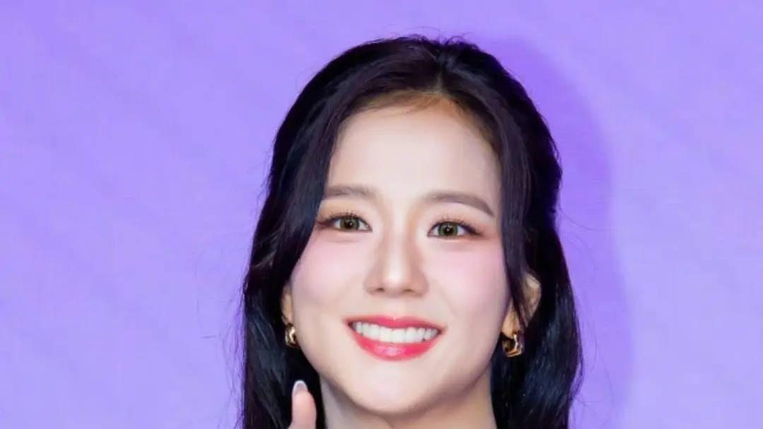 ​ 金智秀剧集字幕出错！片尾标注哥哥名字引争议