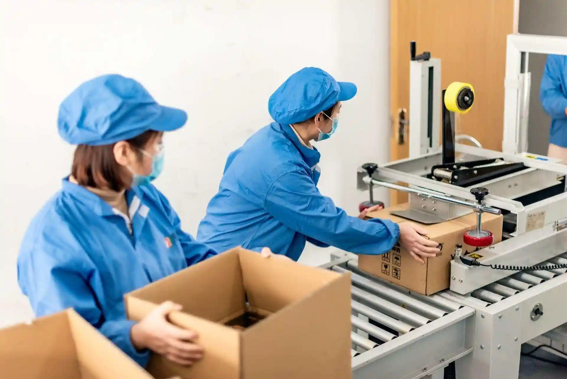 箱包厂包装工累吗？真实工况+避坑指南