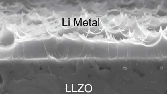 日本东北大学WPI-AIMR：超声波焊接加速锂-石榴石界面融合