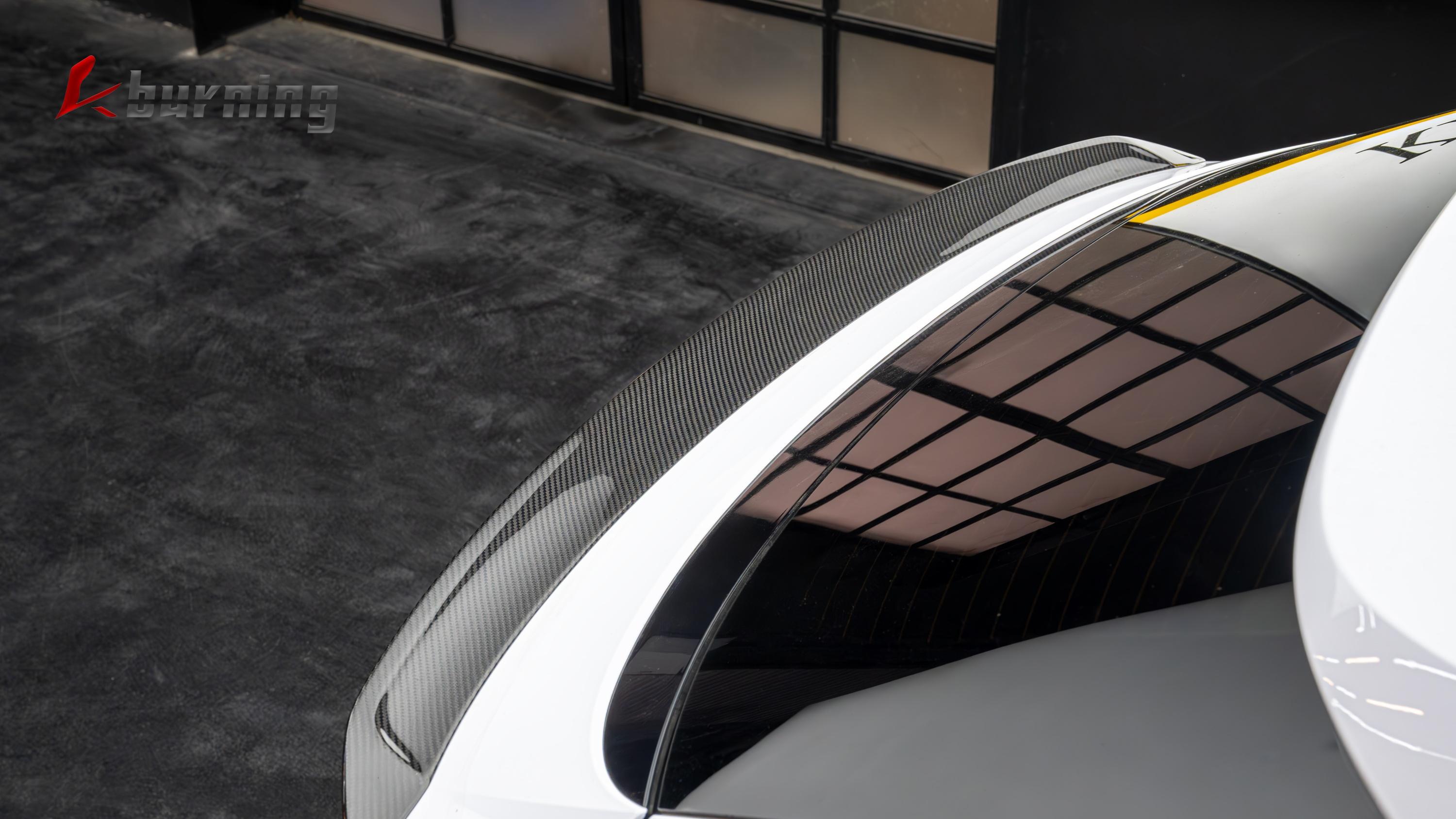 保时捷Cayenne kburning碳纤维尾翼安装体验
