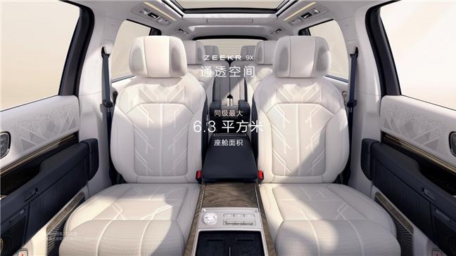 ​  极氪9X强势登榜50万级新能源SUV推荐
