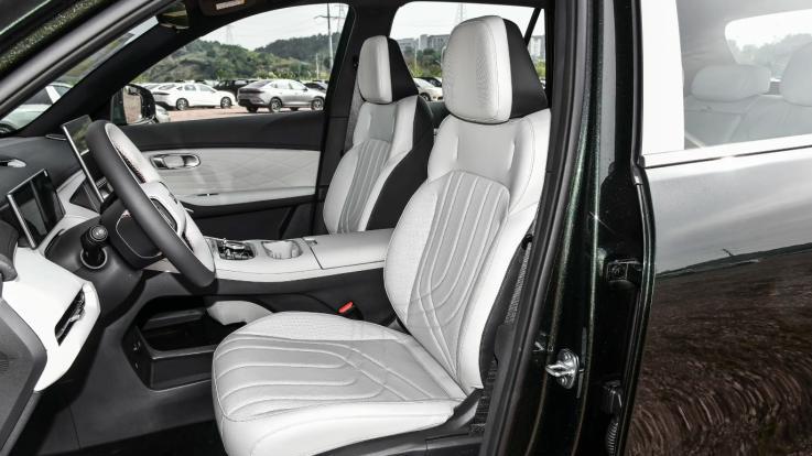 银河星舰7 EM-i怎么选划算？综合续航1575km，推荐135KM领航版