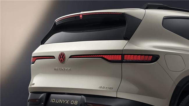 与众08：拒绝参数内卷，以务实技术重构高端纯电出行核心价值