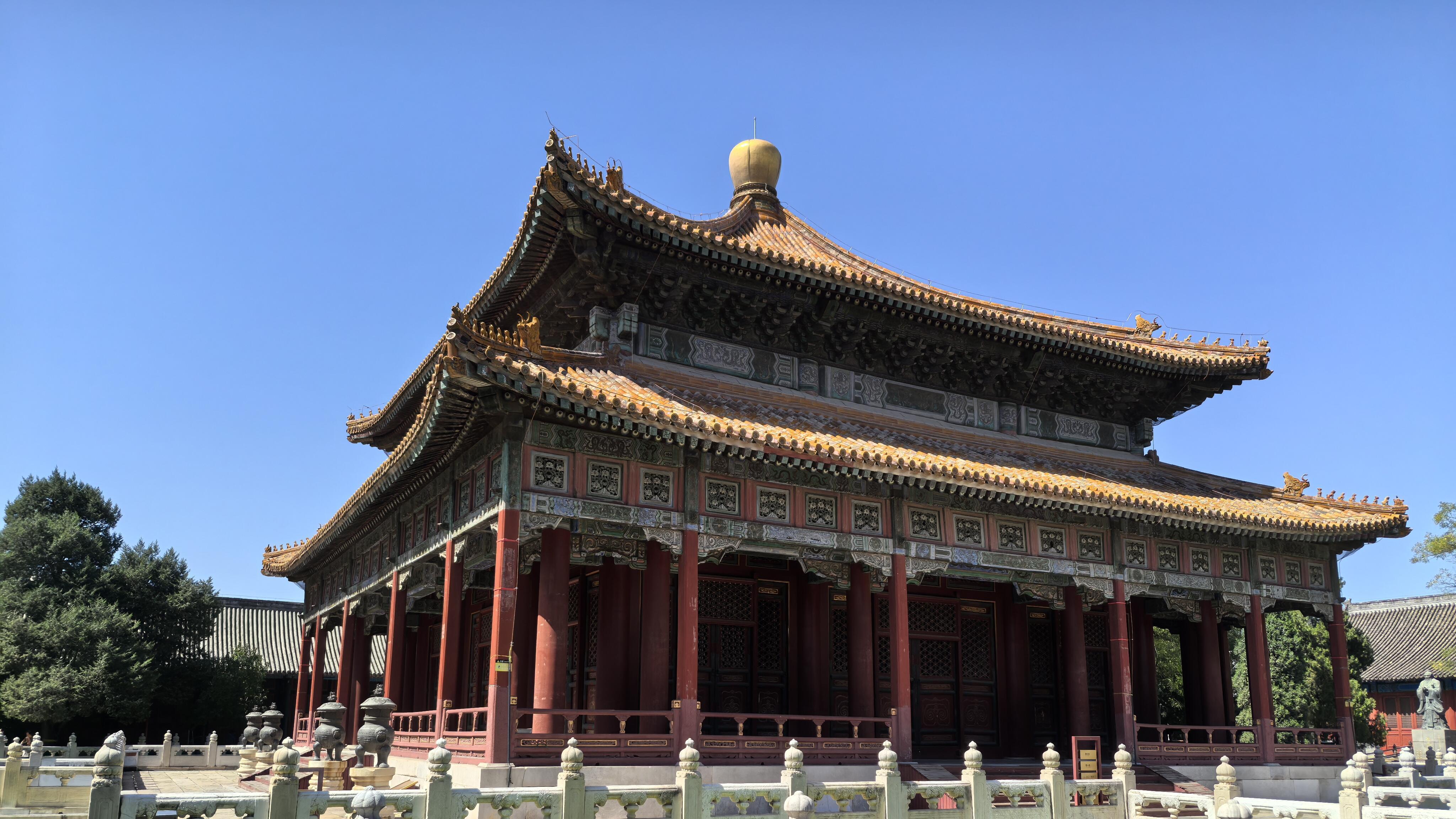 乾隆御笔题牌坊，一池四环连圣殿，北京国子监太震撼