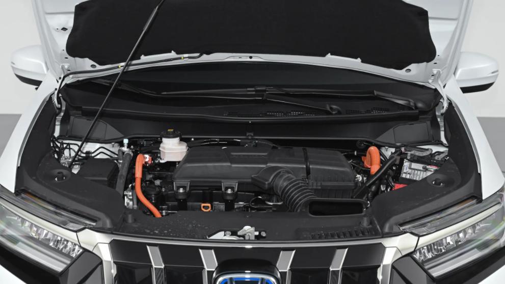 百公里油耗6.17L，七座布局更贴心，解析26款艾力绅