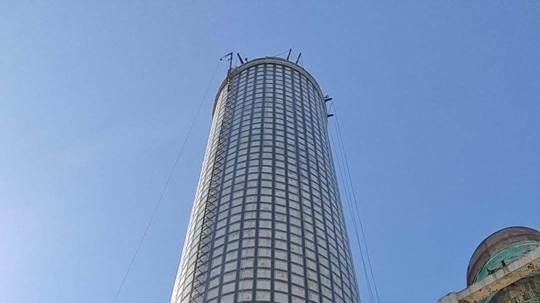 砼烟囱外壁打抱箍加固 高空安全