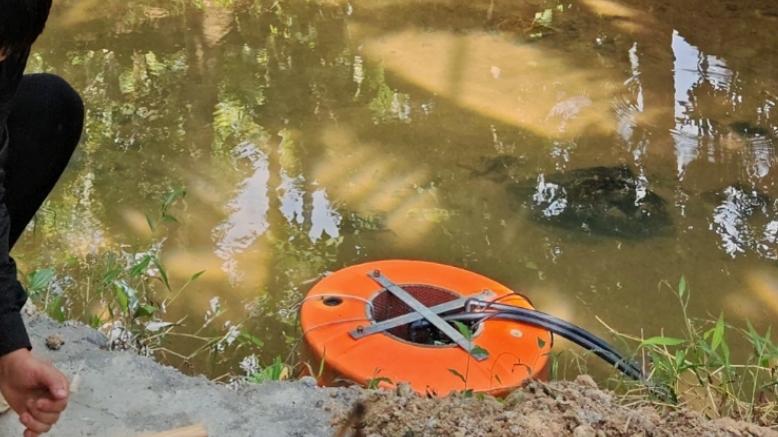 河湖水质监测系统：浮标式水质监测站