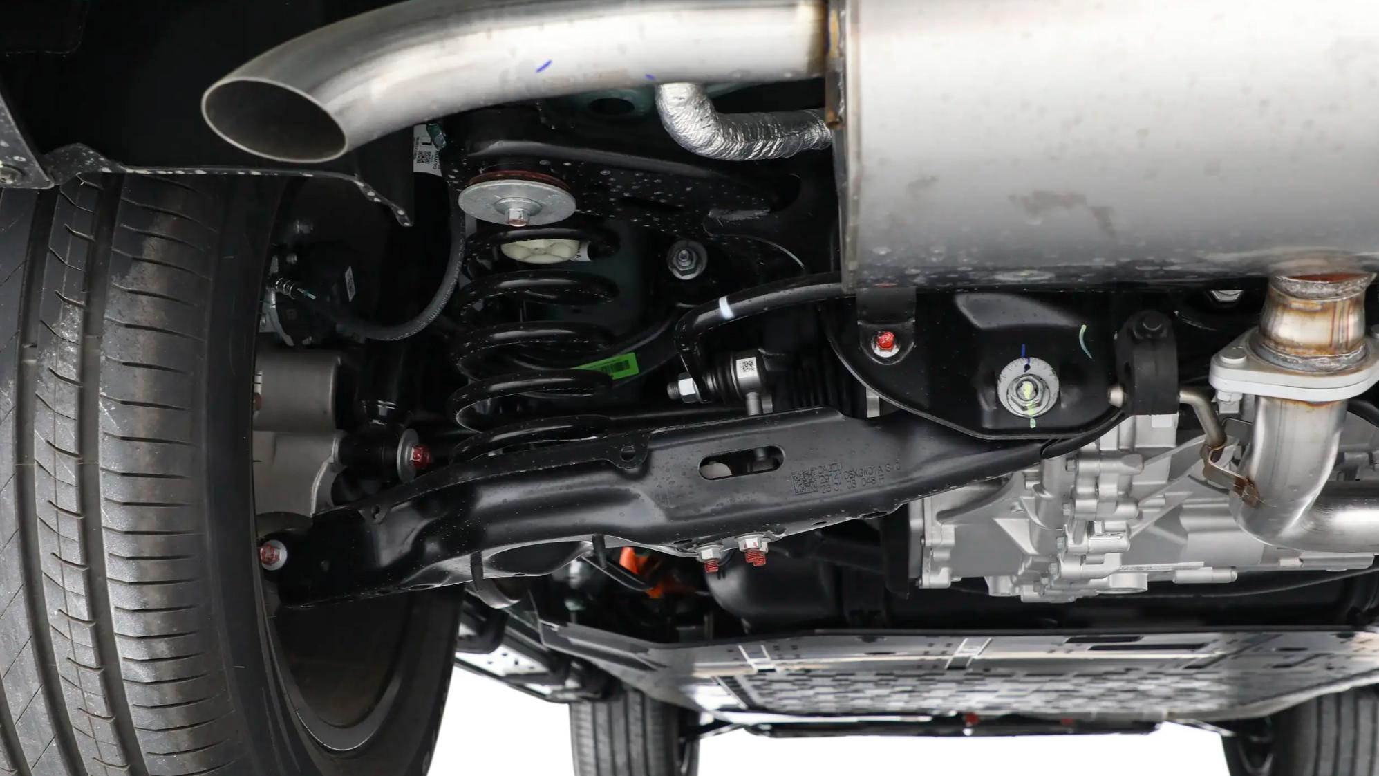 全新哈弗猛龙PLUS预售18.98万起，方盒子拉长，空间巨大化