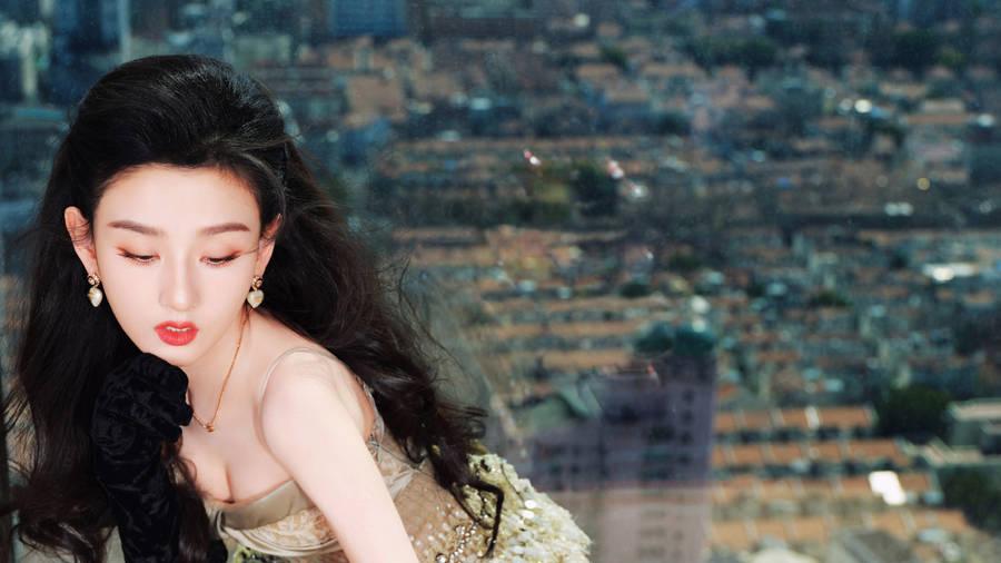 宋祖儿晒甜甜圈被指“冷血”？一次营业背后藏着明星的两难