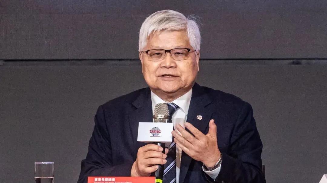 Q1净利大涨58%！台积电2nm已量产！魏哲家：不惧马斯克Intel合作