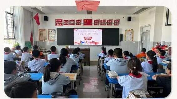 呼和浩特市回民区铁三小民族政策宣传月活动圆满举行