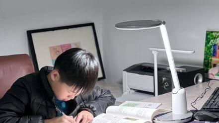 护眼台灯十大排名品牌有哪些？不踩雷的儿童护眼灯排行榜10强品牌