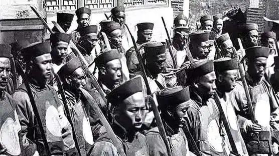 八旗制度：一套被时代彻底淘汰的落后军事—社会体制