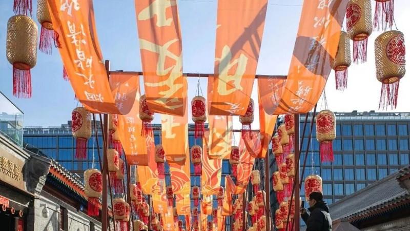 跨越深山与都市，依文手工坊让千万绣娘以手艺发光