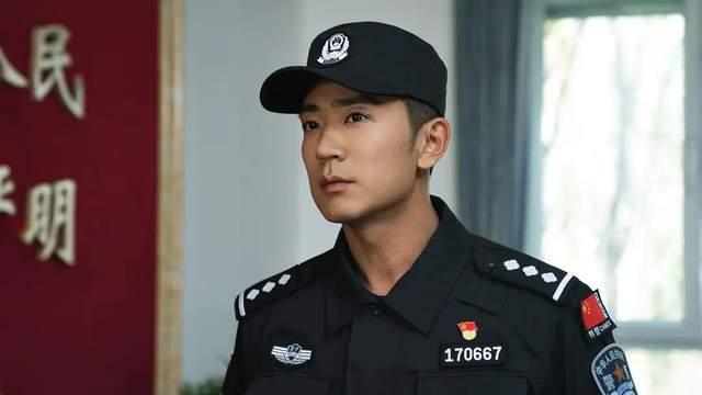 长这么帅，可惜戏太少，看他下线哭麻了！