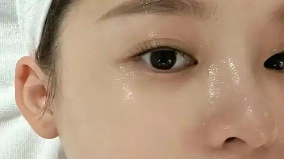 2026日常护肤记录：我目前在用的一款焕肤水