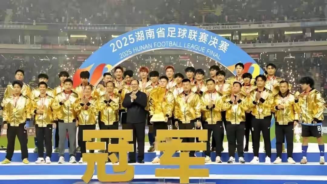 湘桂乡情浓丨冠军号动车专列春运传递千年文脉