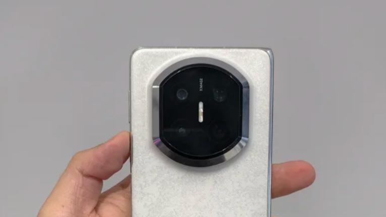 别人涨价15%，华为推出多重福利，2026折叠屏“性价比”重新定义