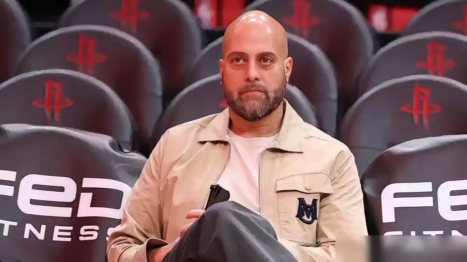 火箭成全联盟笑话，杜兰特坐实拆队专家，总经理斯通才是输球原罪