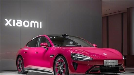 新一代小米SU7全新配色赤霞红正式揭幕