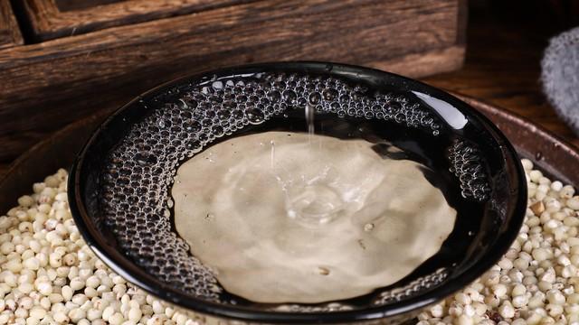 实锤：9.9元酱酒vs1499元茅台，差的不止一点！