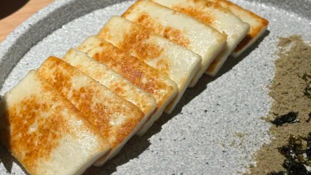 荤素叠蒸互借味，复刻地道白族火夹乳饼做法