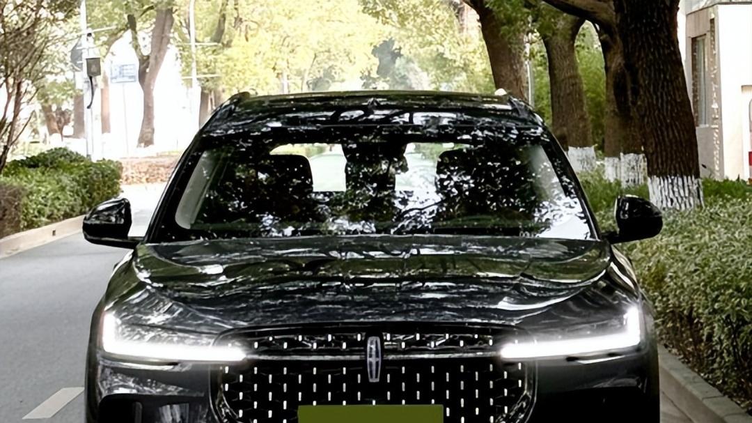 驾驶林肯打卡F1上海4大会场，感受血脉里的动力基因