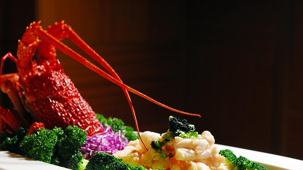 若Token词元是石油，微信“ClawBot”就是腾讯修建的霍尔木兹海峡