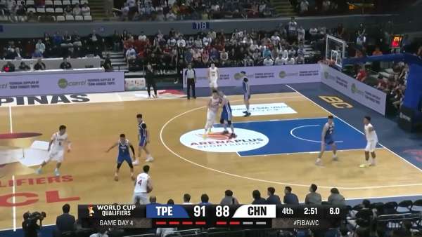 13分+超远三分！赵继伟末节关键时刻请神请到库里