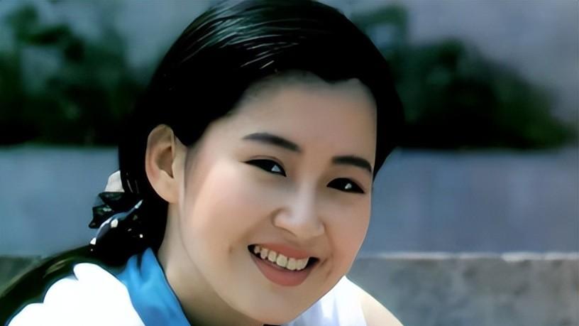 57岁许晴不结婚，不是没人要，是她早把日子过成了自己的主场