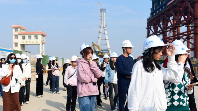 大学生沦为廉价劳动力，高等教育扩招20年，我们做错了什么？