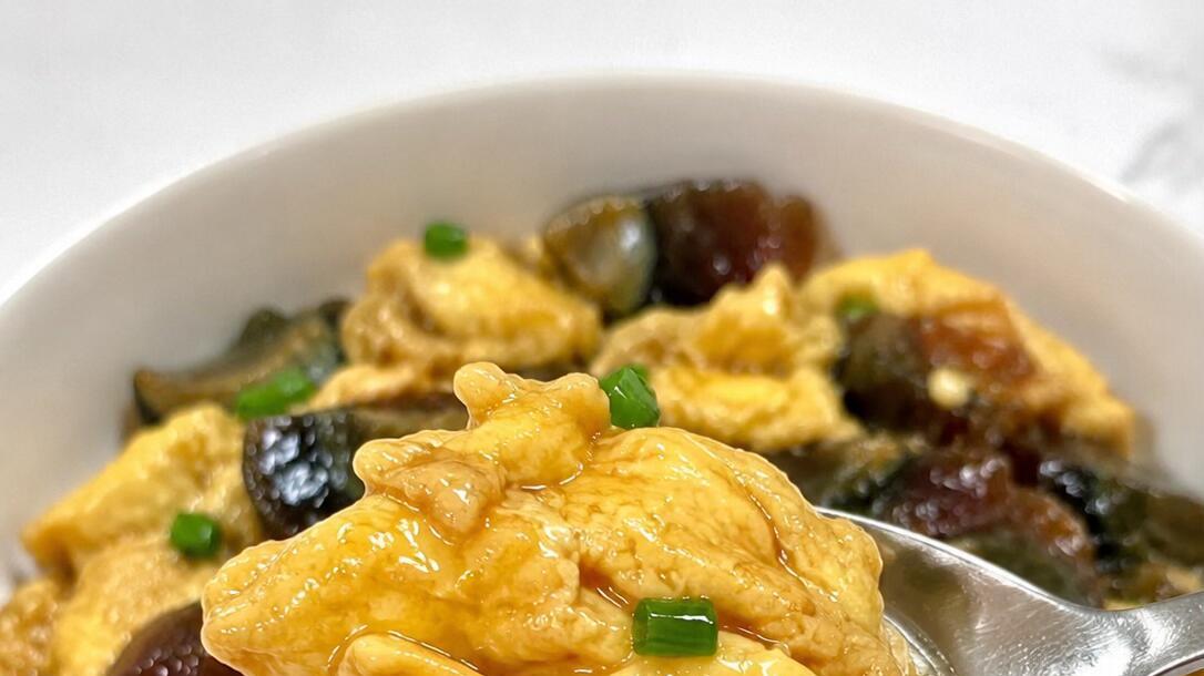 皮蛋炒鸡蛋下饭神菜巨好吃