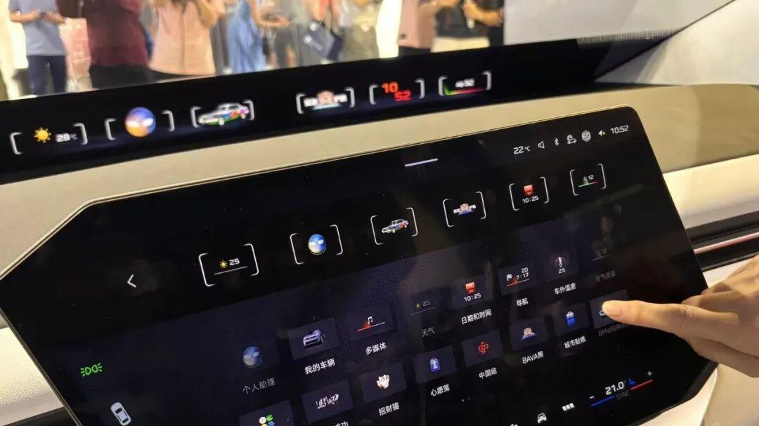 BMW的新世代来了 | 看iX3 长轴距版如何反向虚标