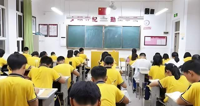 初二下学期，我才看懂初中这场游戏的规则