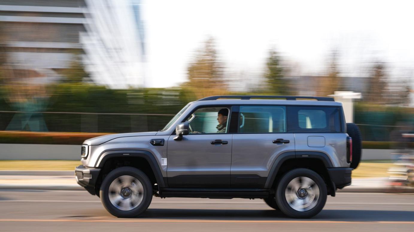 新能源越野的安心之选！BJ40 增程双系统拒接趴窝