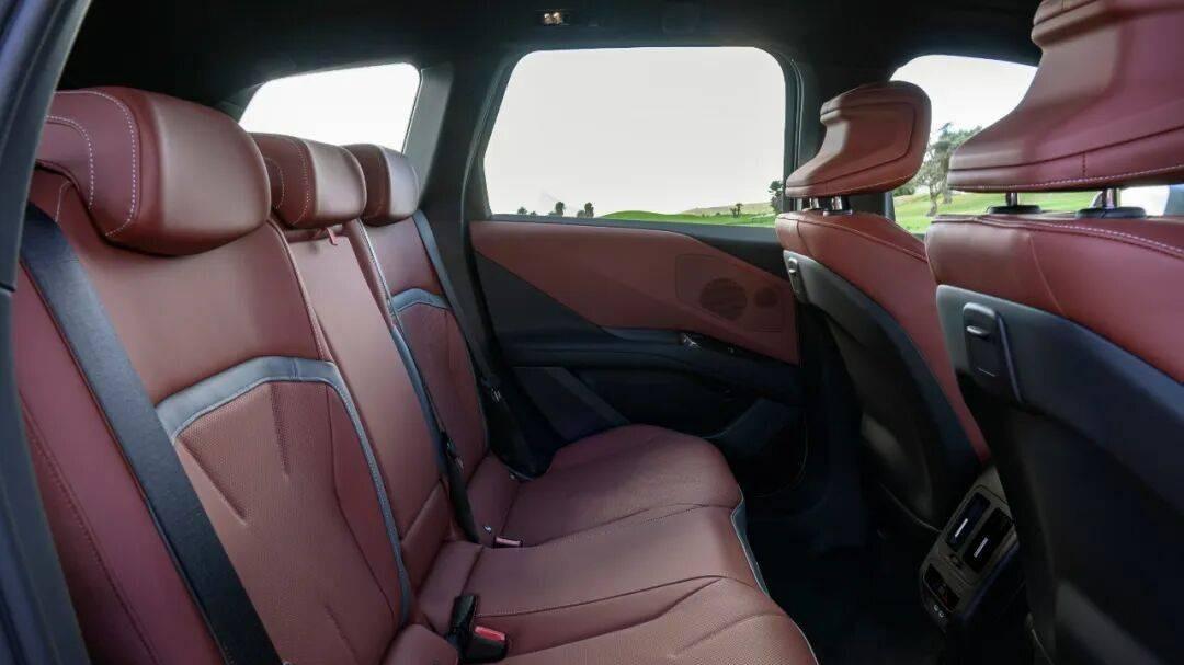 长轴宝马iX3将上市，续航900km，轴距加长108mm，能否拯救销量？