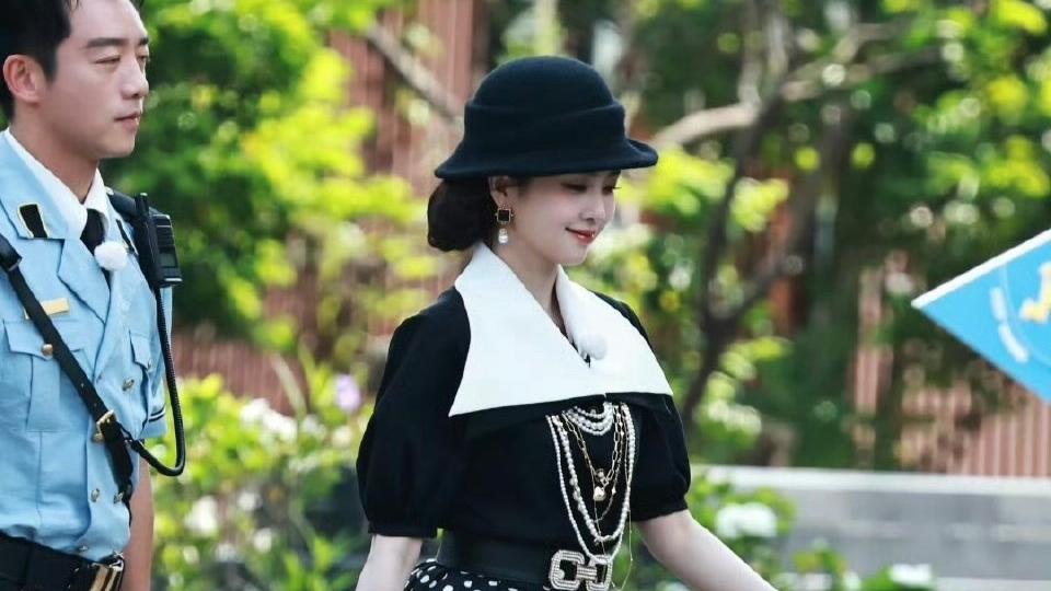 白鹿民国造型封神！这波“回忆杀”让全网欠她一部剧