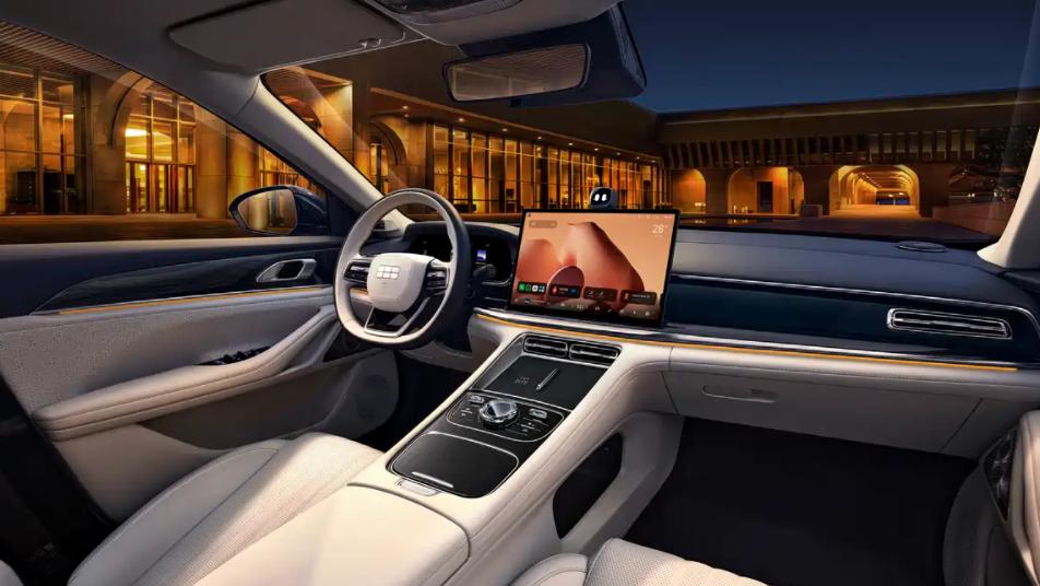 5.4秒破百+四驱混动，中型轿车市场再添强者，还要什么合资车！