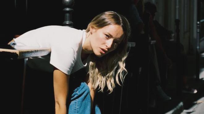 不同裤型的牛仔裤该配什么鞋？一篇全解答