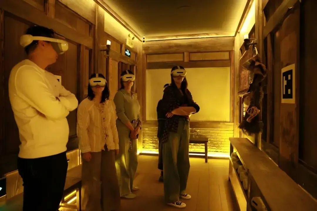 为技术升级“买单”！虚拟现实影院布局加速