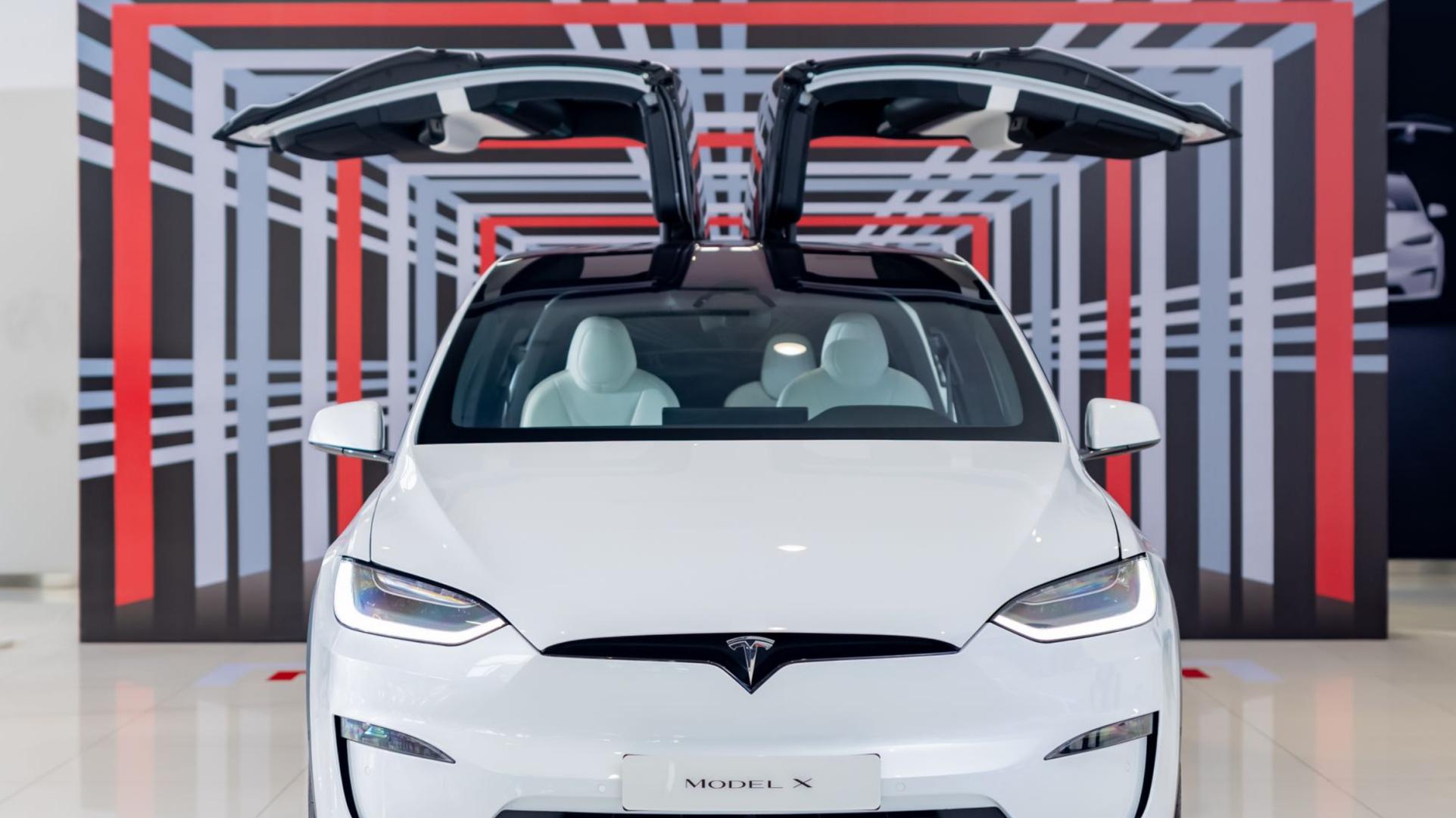 特斯拉的断舍离：停产Model S/X，All In新未来？