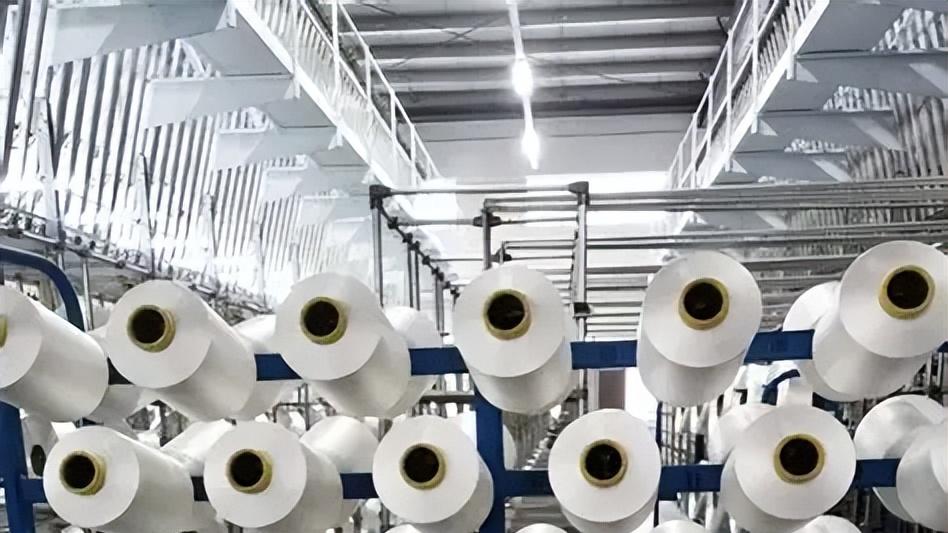 千元羊羔绒多为化纤材质 棉花制品遇冷的背后原因