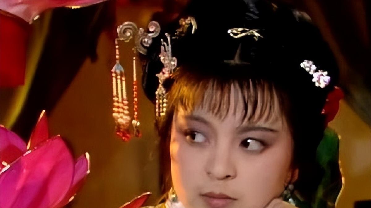 贾母训斥王夫人，满屋子人不敢说话，为啥探春走了还要回来顶撞？