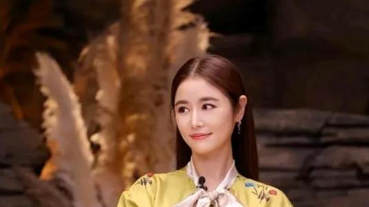 林心如罕见大尺度造型，性感又甜美，状态绝佳，网友：羡慕霍建华