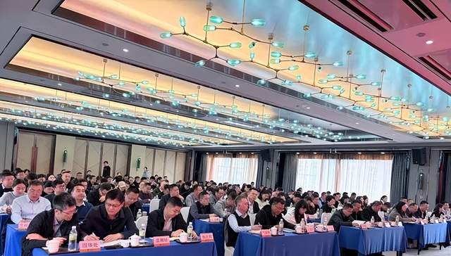 2026年全省固体废物与新污染物治理工作会议在兰州召开