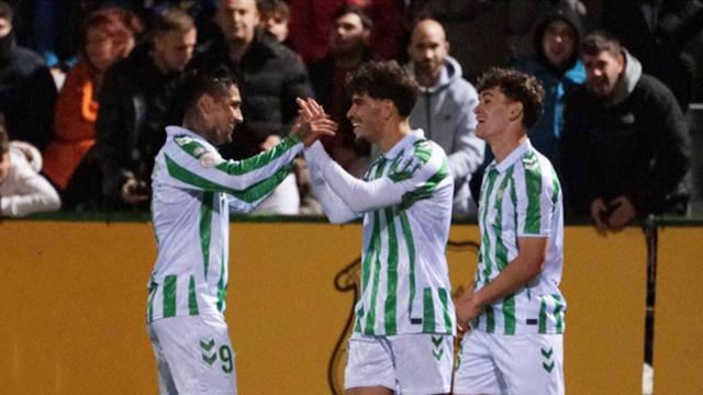 欧联杯：皇家贝蒂斯表现尴尬，费耶诺德状态强势